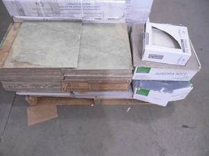lot 93 image: 13 X 13 TILE LOT ABOUT 70