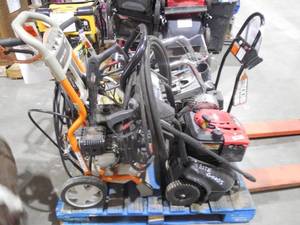 lot 16 image: PALLET LOT PRESSURE WASHERS