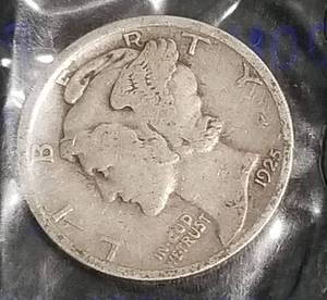 lot 03 image: 4 SILVER COINS IN SEALED LITTLETON PACKAGING AS PICTURED