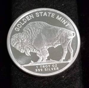 lot 20 image: 1 TROY OZ. .999 FINE SILVER INDIAN BUFFALO DESIGN
