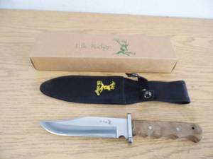 lot 12 image: Elk Ridge Knife