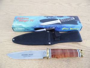 lot 13 image: Airborne Ranger IV Knife