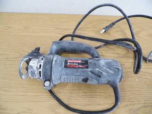 lot 42 image: Craftsman Cutting Tool