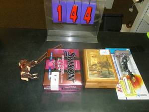 lot 144 image: GolfballsBoxAquarium heater. As shown. SEE TERMS