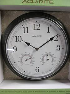 lot 112 image: 13.5 IndoorOutdoor Metal Wall Clo...