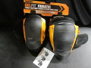 lot 118 image: Toughbuilt Gel Fit Fanatic Thigh Su...