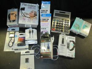 lot 159 image: Hands Free Phone Holder, Flash Driv...