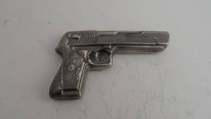 lot 5 image: Bullion Gun 5 Troy Oz .999 Silver