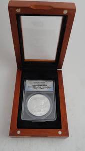 lot 13 image: 2016 China Panda 30g .999ag First Day of Issue Anacs MS70