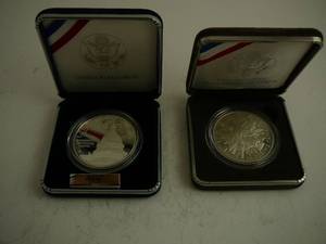 lot 56 image: 1989 Liberty $1 Proof  1994 Bicentennial Proof Coin
