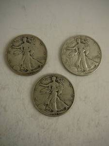 lot 101 image: 3 - Walking Liberty Half Dollars 1936, 1941, 1944