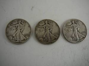 lot 103 image: 3 - Walking Liberty Half Dollars 1943s, 1939, 1941d