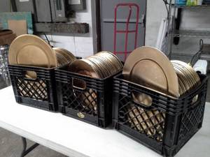 lot 136 image: Lot of (Approximately 150) Gold Charger Plate 13in.