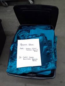 lot 114 image: Lot of (399) Peacock Blue Satin Chair Sashes and Table Runners