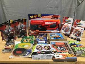 lot 4 image: STAR WARS, NERF, LEGO, STEM - Mixed Lot of toys and figures