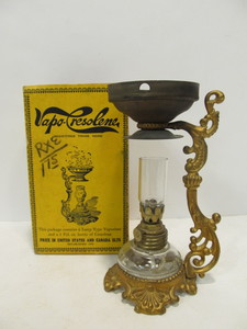 lot 30 image: Antique Ornate VAPO-CRESOLENE Lamp Vaporizer