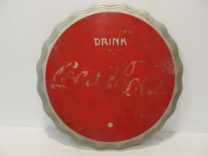 lot 34 image: Orig Vintage 1940s COCA COLA Wooden Button Sign by Kay Displays