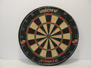 lot 46 image: Vintage UNICORN Striker Cork Dart Board