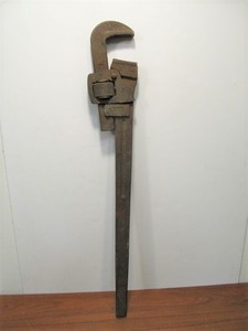 lot 43 image: HUGE Antique Trimont Mfg. Company Pipe Wrench