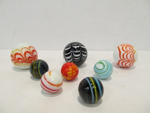 lot 62 image: Lot of Extra Large Size Color Stripe Swirl Marbles