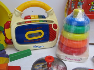 lot 103 image: Group of Vintage Kids Toys