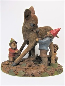lot 124 image: Large Signed TOM CLARK Spring Cleaning Gnomes wDeer Statue 