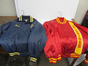 lot 145 image: 2 Vintage US Marines Jackets