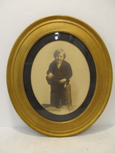 lot 163 image: Oval Framed Antique Victorian Photograph of Young Boy
