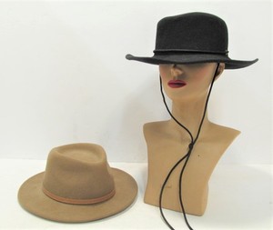 lot 172 image: 2 Mens Felt Hats - Including Red Head