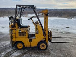 Caterpillar Forklift