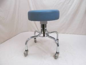 swivel stool