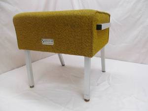 Chiropractor stool