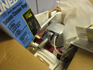 lot 121 image: SANITAIRE QUICK KLEEN COMMERCIAL UPRIGHT VACUUM