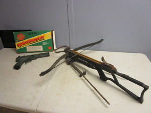 lot 139 image: BARNETT VELOCI-SPEED CROSSBOW, SPLATMASTER MARKING PISTOL