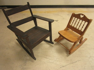 lot 185 image: VINTAGE CHILDDOLL WOOD ROCKING CHAIRS