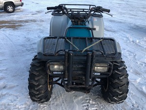 lot 1 image: 1995 Kawasaki Bayou 4x4