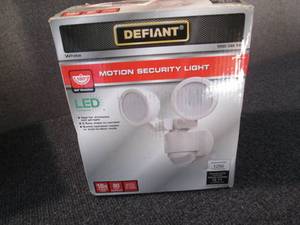 Defiant 180 Degree White Motion Act...