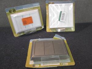 3 Hampton Bay Door Bells open box Y...