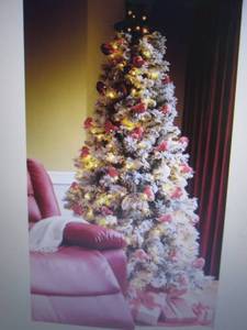 Flocked Tree 6 ft. open box Retail ...