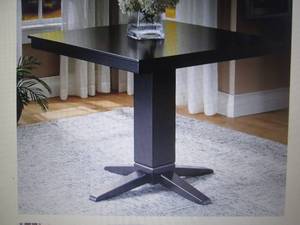 Hudson Table open box Retail $229.9...