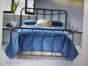 Metal Bed open box Queen Retail $19...