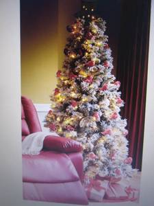 Flocked Tree 6 ft. open box Retail ...
