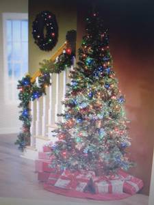 Prelit Tree, Wreath and Garland Set...