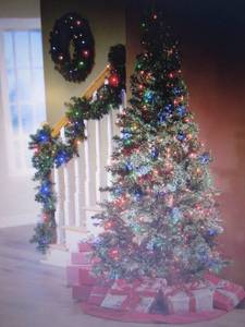 Prelit Tree, Wreath and Garland Set...