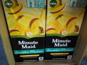 lot 127 image: Case of 8 -32 oz Minute Maid Smooth...