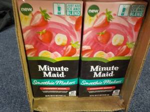 lot 131 image: Case of 8 -32 oz Minute Maid Smooth...