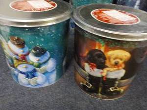 lot 176 image: set of 2 Holiday Tins of Popcorn, C...