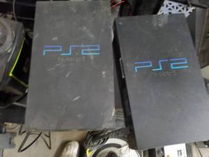 lot 242 image: set of 2 PlayStation 2 powers on...