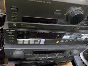 lot 246 image: 4 Electronics...