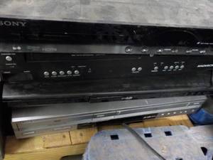 lot 248 image: 4 Electronics...